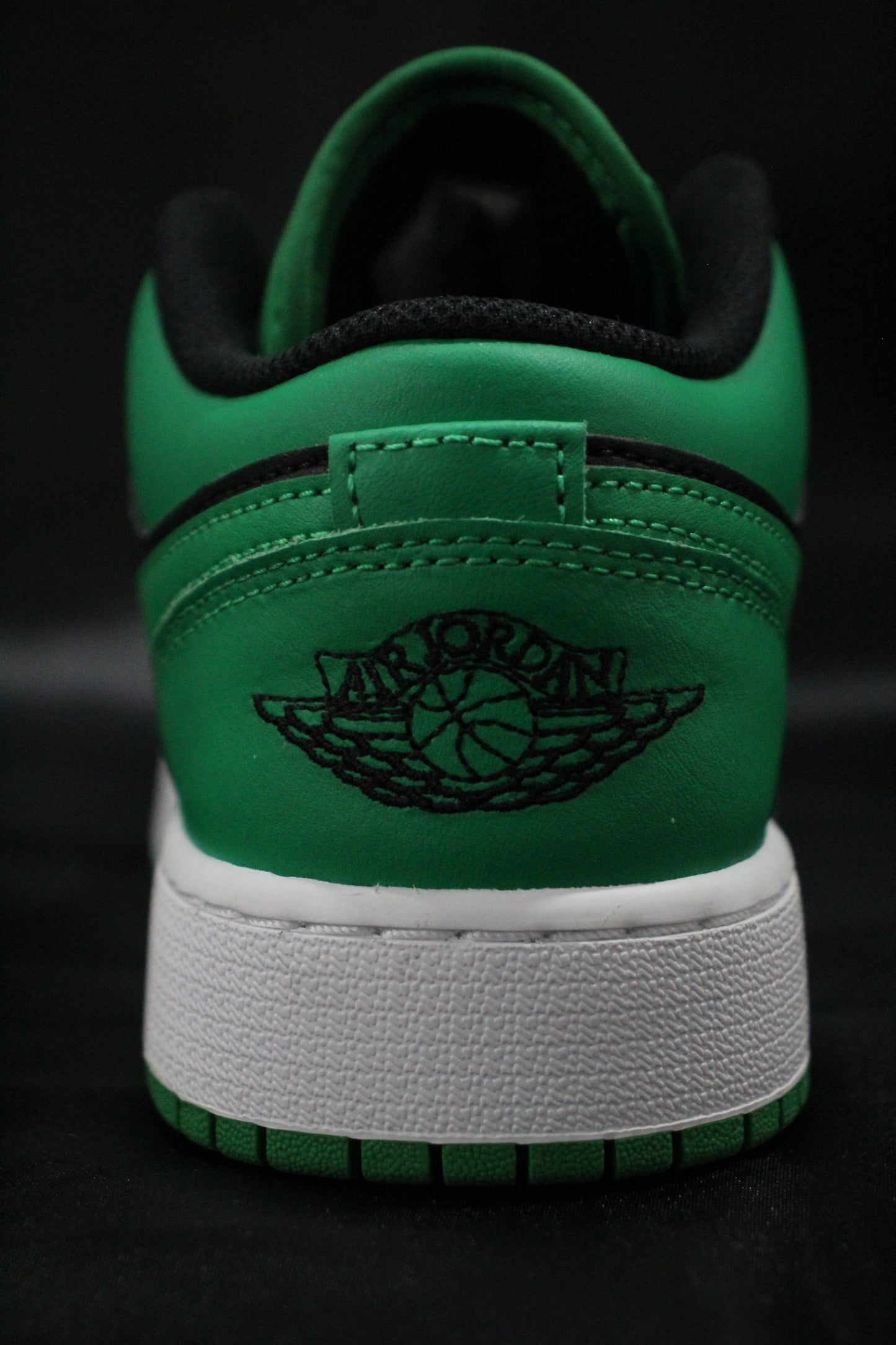 Air Jordan 1 Low Lucky Green