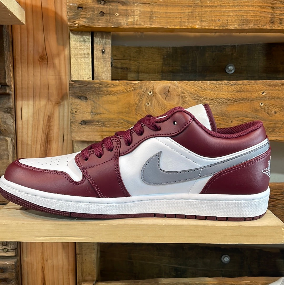 Jordan 1 low Cherrywood Red – The Wicker Bee