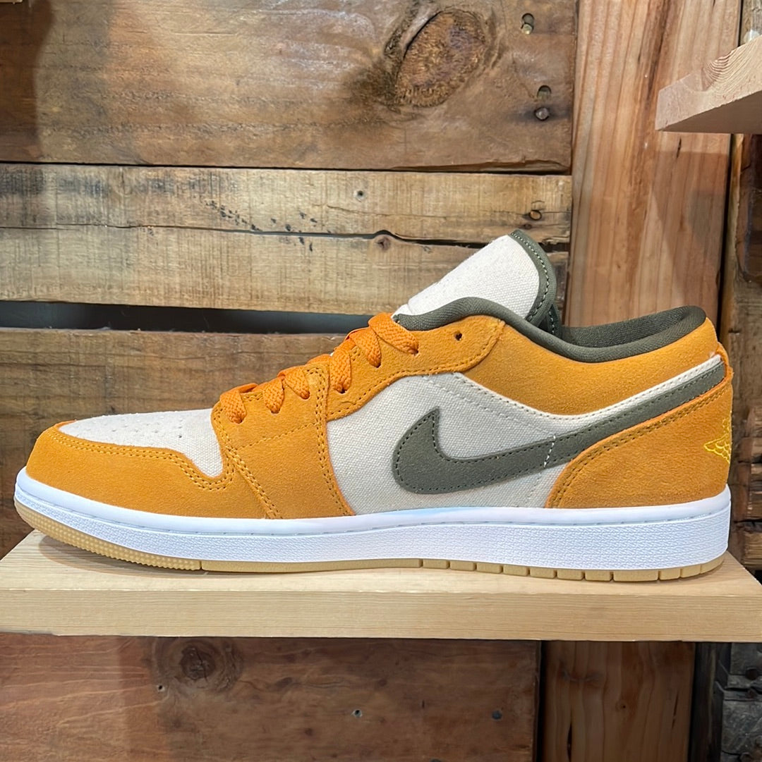 Jordan 1 low Light Curry