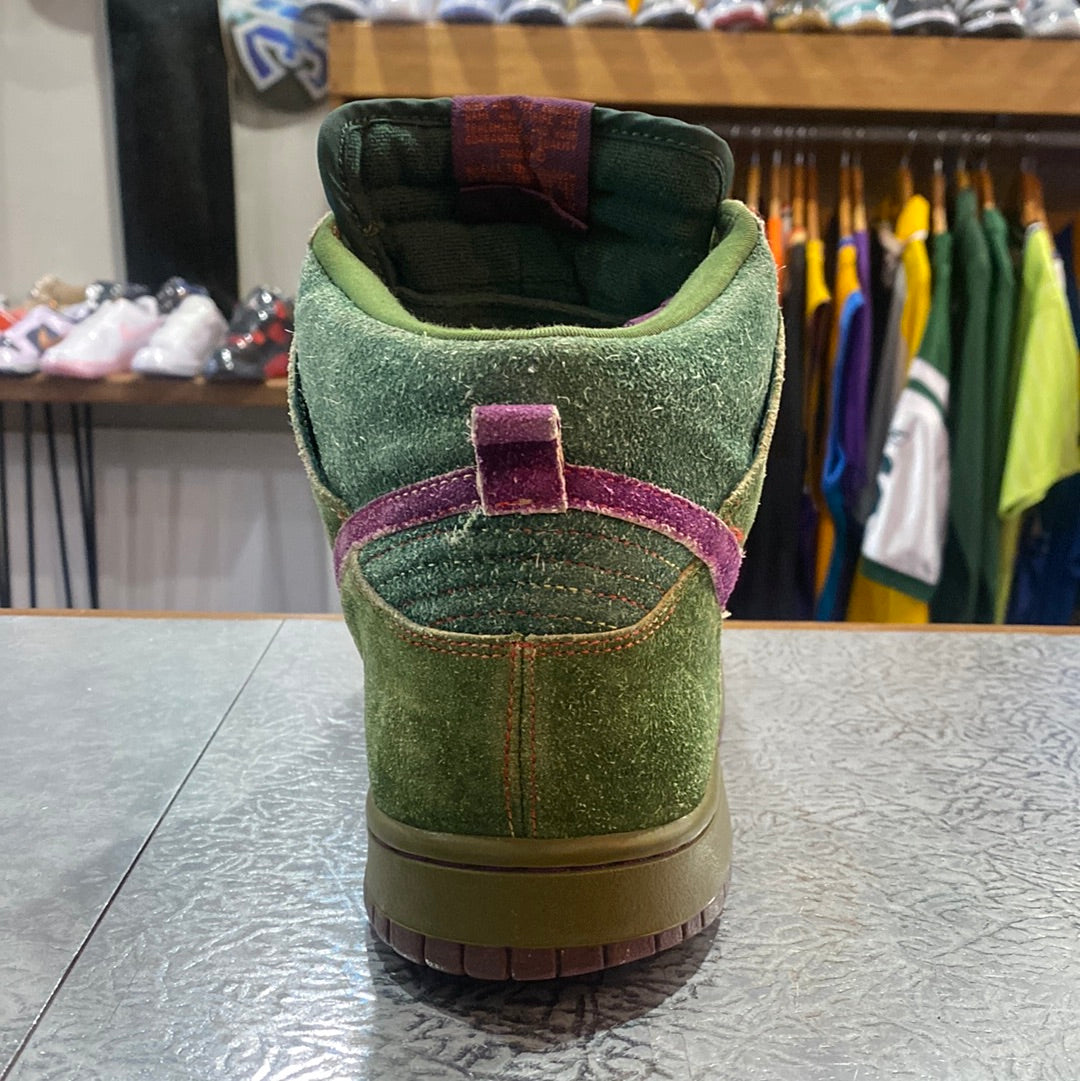 Nike Sb Dunk 420 Skunk 2010 – The Wicker Bee